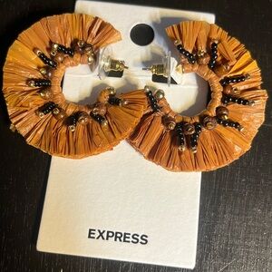 EXPRESS EARRINGS RAFFIA & BEAD NEW ON CARD